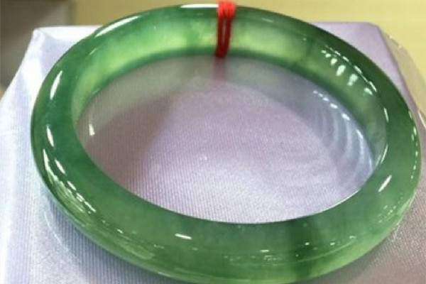 芙蓉種翡翠屬于什么檔次 芙蓉種翡翠多少錢 芙蓉種翡翠屬于什么檔次 芙蓉種翡翠多少錢