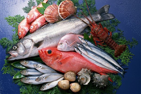 女子吃海鮮腹痛就醫(yī)出院當天死亡 海鮮吃多了對身體有什么影響