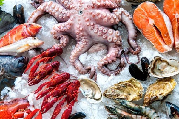女子吃海鮮腹痛就醫(yī)出院當天死亡 海鮮吃多了對身體有什么影響