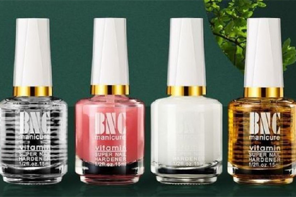 美甲營養(yǎng)油的正確用法 美甲營養(yǎng)油什么時(shí)候用 美甲營養(yǎng)油的正確用法 美甲營養(yǎng)油什么時(shí)候用