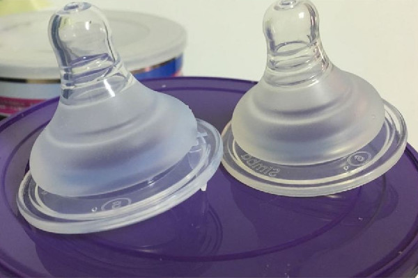 奶嘴洗完腥怎么辦 奶嘴用什么刷的干凈 奶嘴洗完腥怎么辦 奶嘴用什么刷的干凈