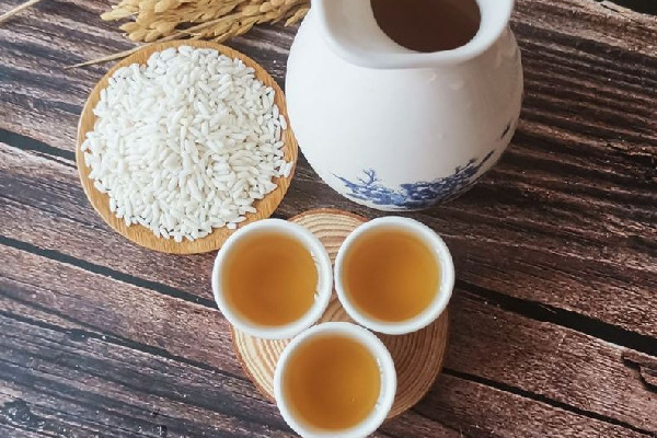 糯米酒含糖量高嗎 糯米酒喝了會發(fā)胖嗎 糯米酒含糖量高嗎 糯米酒喝了會發(fā)胖嗎