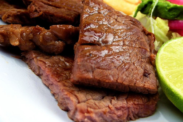 中國人均肉類消費遠(yuǎn)超膳食標(biāo)準(zhǔn) 肉類每天吃多少合適