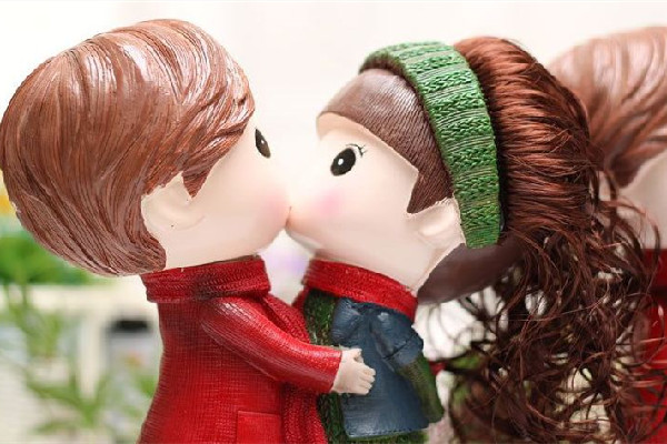 異地戀接吻神器你會(huì)買(mǎi)嗎 接吻代表什么 異地戀接吻神器你會(huì)買(mǎi)嗎 接吻代表什么