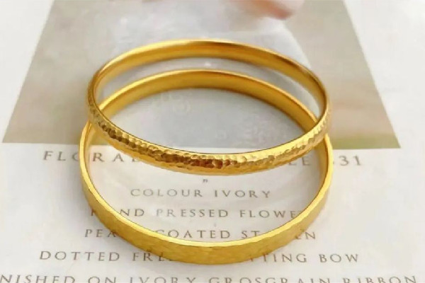 黃金手鐲多少錢(qián)一克現(xiàn)在 黃金手鐲買(mǎi)哪個(gè)品牌好