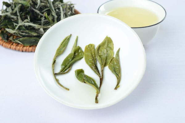 白牡丹茶的沖泡方法 白牡丹茶泡出來(lái)是什么樣子