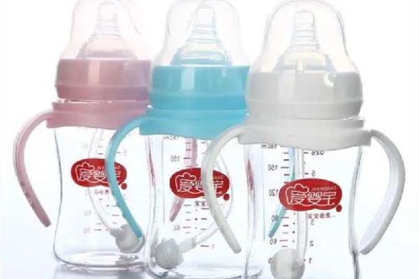 奶瓶會影響孩子的牙齒嗎 奶瓶適合多大寶寶用 奶瓶會影響孩子的牙齒嗎 奶瓶適合多大寶寶用