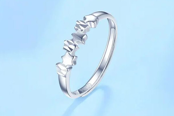 白金戒指多少錢一個(gè) 白金戒指是按克賣嗎 白金戒指多少錢一個(gè) 白金戒指是按克賣嗎