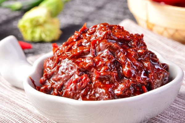 豆瓣醬有酒味還能吃嗎 豆瓣醬為什么會(huì)有酒味