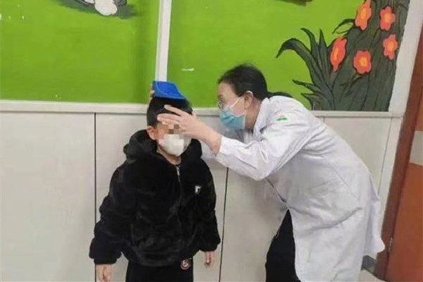 父母沒重視15歲兒子最終身高153 身高什么時(shí)候停止生長(zhǎng)