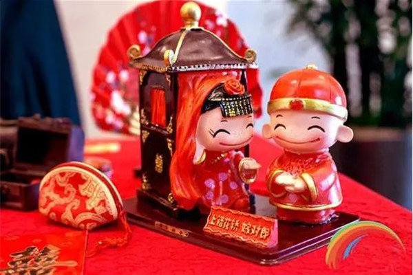 3胞胎姐妹同日出嫁場面轟動 出嫁要準(zhǔn)備什么嫁妝