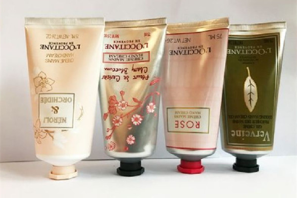 歐舒丹護(hù)手霜保質(zhì)期過(guò)了還能用嗎 歐舒丹護(hù)手霜可以當(dāng)身體乳用嗎 歐舒丹護(hù)手霜保質(zhì)期過(guò)了還能用嗎 歐舒丹護(hù)手霜可以當(dāng)身體乳用嗎