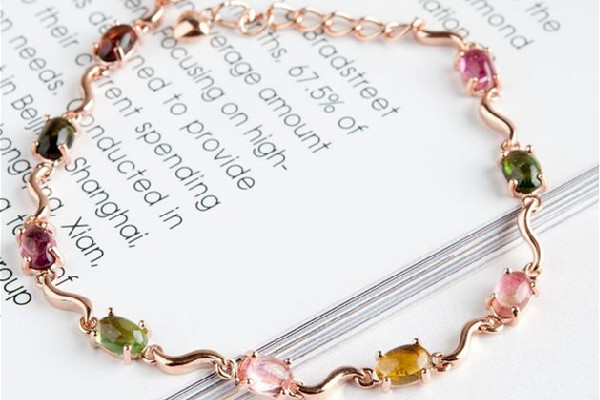 碧璽有收藏的價(jià)值嗎 碧璽什么樣子的值錢(qián)