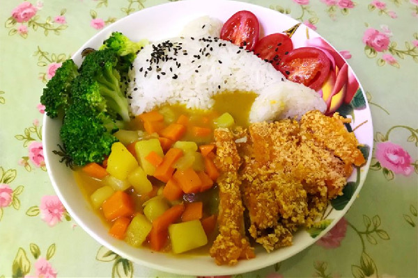 咖喱熱量高嗎 咖喱適合減肥期間吃嗎 咖喱熱量高嗎 咖喱適合減肥期間吃嗎