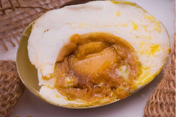 臺灣鴨蛋價格創(chuàng)歷史新高 鴨蛋和雞蛋誰的營養(yǎng)價值高