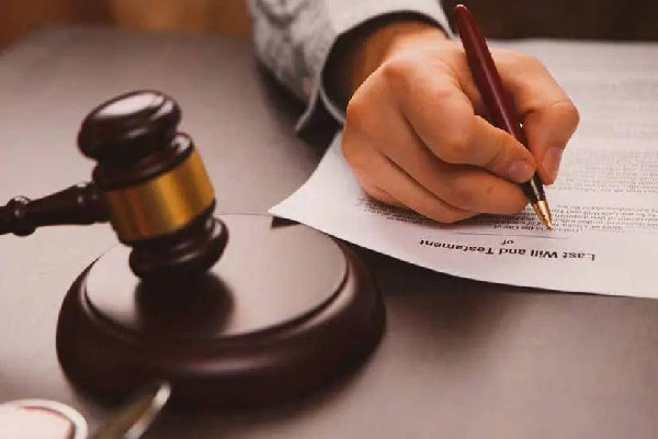 兒子不孝男子立遺囑把財產(chǎn)給妻妹 遺囑可以指定一個人繼承嗎