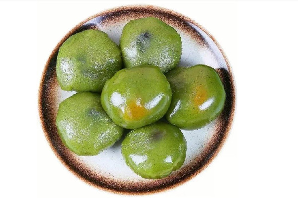 青團(tuán)可以用菠菜汁做嗎 青團(tuán)可以用什么代替艾草 青團(tuán)可以用菠菜汁做嗎 青團(tuán)可以用什么代替艾草