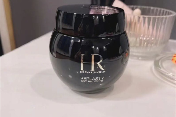 赫蓮娜面霜適合什么膚質 赫蓮娜面霜適合油皮還是干皮