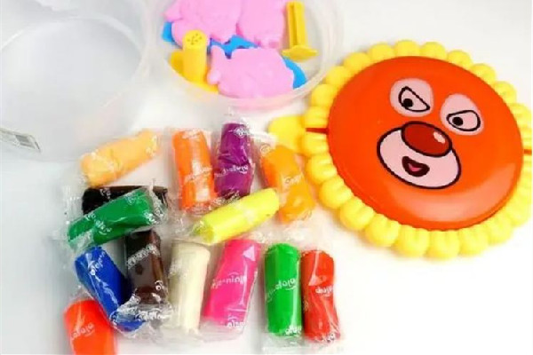 橡皮泥有味道是環(huán)保的嗎 橡皮泥買什么樣的好 橡皮泥有味道是環(huán)保的嗎 橡皮泥買什么樣的好