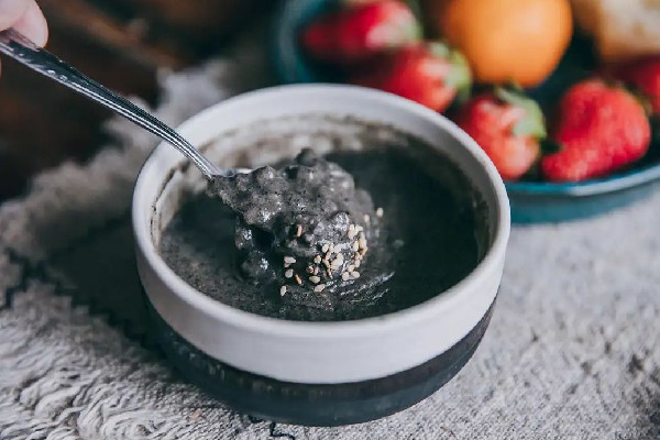 黑芝麻糊養(yǎng)胃還是傷胃 黑芝麻糊對胃好嗎 黑芝麻糊養(yǎng)胃還是傷胃 黑芝麻糊對胃好嗎