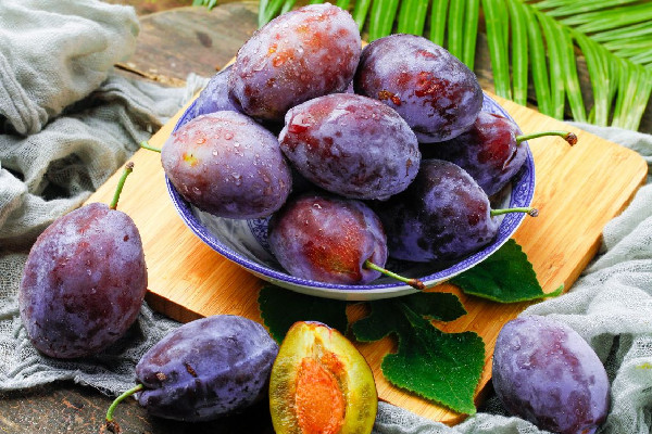 西梅吃多了會不會拉肚子 西梅吃多了有副作用嗎 西梅吃多了會不會拉肚子 西梅吃多了有副作用嗎