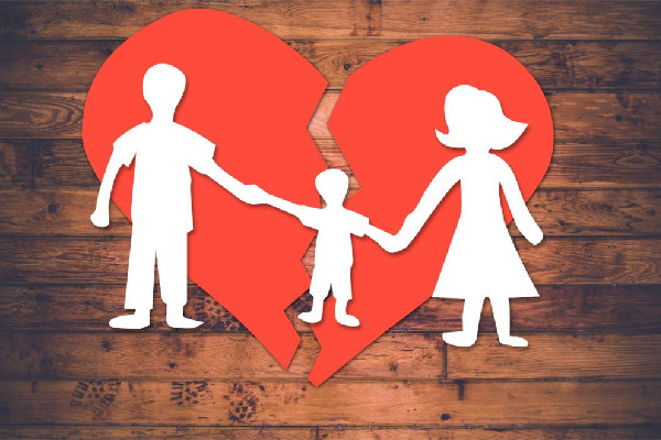 女子離婚遭婆婆索要10萬帶孫費 離婚要走哪些程序 女子離婚遭婆婆索要10萬帶孫費 離婚要走哪些程序