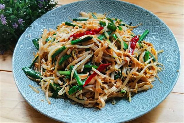 高?；貞?yīng)老人82元只買(mǎi)倆素菜 素菜吃多了會(huì)不會(huì)胖