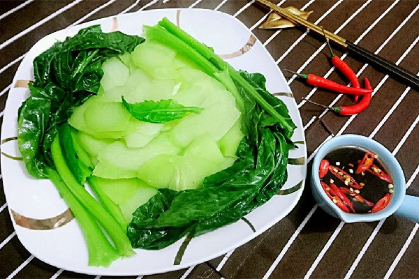 高校回應老人82元只買倆素菜 素菜吃多了會不會胖