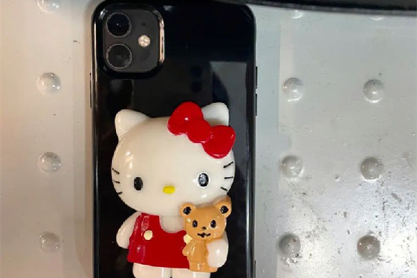 手機(jī)殼什么材質(zhì)的好 手機(jī)殼買(mǎi)硬的好還是軟的好 手機(jī)殼什么材質(zhì)的好 手機(jī)殼買(mǎi)硬的好還是軟的好