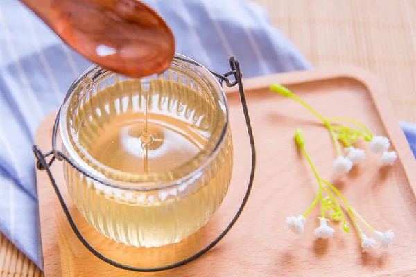 槐花蜜口感怎么樣 槐花蜜吃了養(yǎng)胃嗎 槐花蜜口感怎么樣 槐花蜜吃了養(yǎng)胃嗎