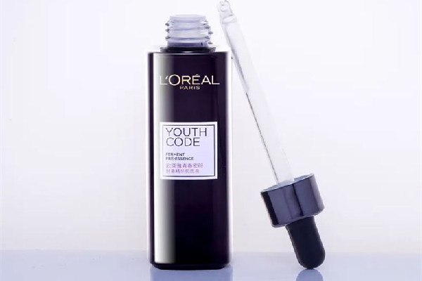 肌底液要避開眼周嗎 肌底液會(huì)讓皮膚變薄嗎