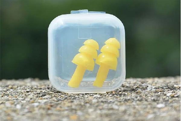 游泳耳塞哪種款式好 游泳耳塞買(mǎi)什么樣的 游泳耳塞哪種款式好 游泳耳塞買(mǎi)什么樣的