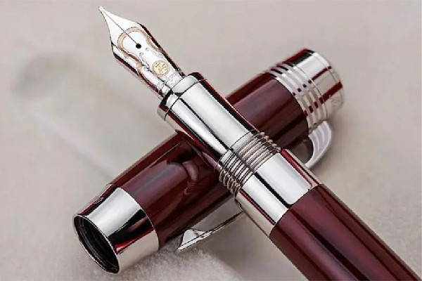 鋼筆可以換不同顏色墨水用嗎 鋼筆用碳素墨水還是非碳素墨水 鋼筆可以換不同顏色墨水用嗎 鋼筆用碳素墨水還是非碳素墨水