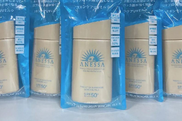 安耐曬可以用洗面奶卸掉嗎 安耐曬用完要卸妝嗎