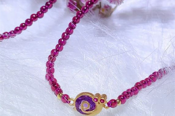 紫牙烏是什么寶石 紫牙烏是水晶嗎 紫牙烏是什么寶石 紫牙烏是水晶嗎