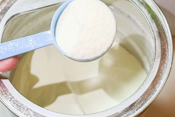 老年奶粉會(huì)乳糖不耐受嗎 老年奶粉會(huì)引起腸脹氣嗎 老年奶粉會(huì)乳糖不耐受嗎 老年奶粉會(huì)引起腸脹氣嗎