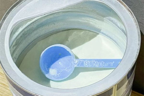 老年奶粉會(huì)乳糖不耐受嗎 老年奶粉會(huì)引起腸脹氣嗎