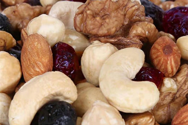 堅(jiān)果可以當(dāng)早餐吃嗎 堅(jiān)果和牛奶能一起吃嗎 堅(jiān)果可以當(dāng)早餐吃嗎 堅(jiān)果和牛奶能一起吃嗎